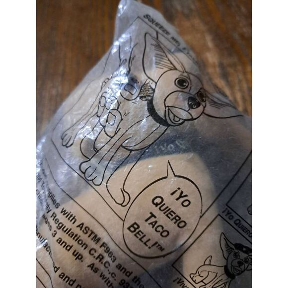 Vintage Taco Bell Applause Toy Plush Toy Chihuahua Yo Quiero Taco Bell w Package - Picture 1 of 4